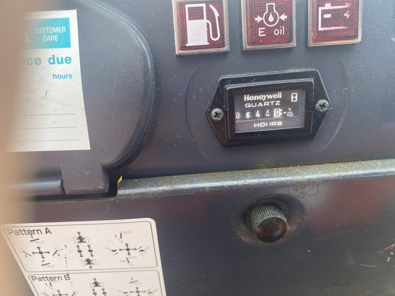 2245390608